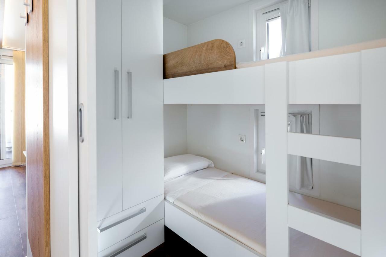 Portoverde Luxury Houseboat Misano Adriatico Exterior photo