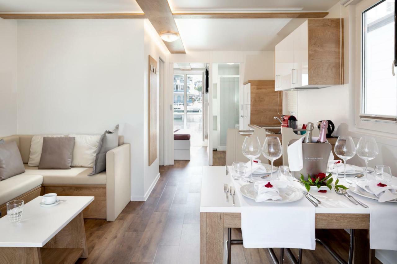 Portoverde Luxury Houseboat Misano Adriatico Exterior photo